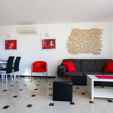 מאלינסקה Apartments Adria מראה חיצוני תמונה