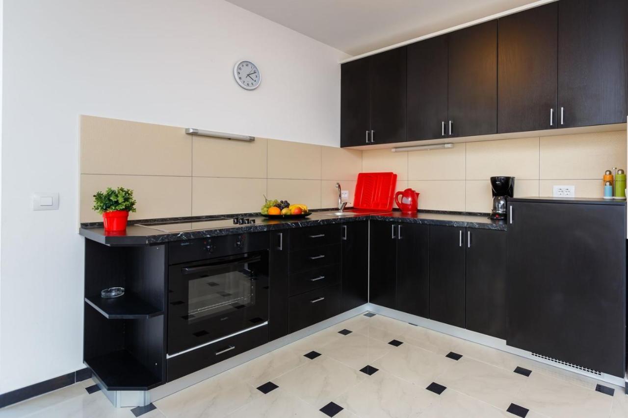 מאלינסקה Apartments Adria מראה חיצוני תמונה