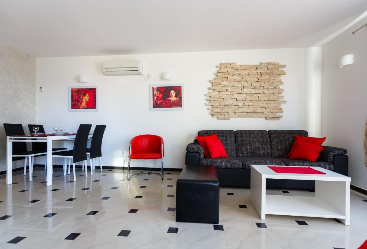 מאלינסקה Apartments Adria מראה חיצוני תמונה